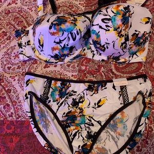 Bra and panty set